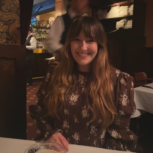 Meet your Posher, Kellie - Picture 2 of 3